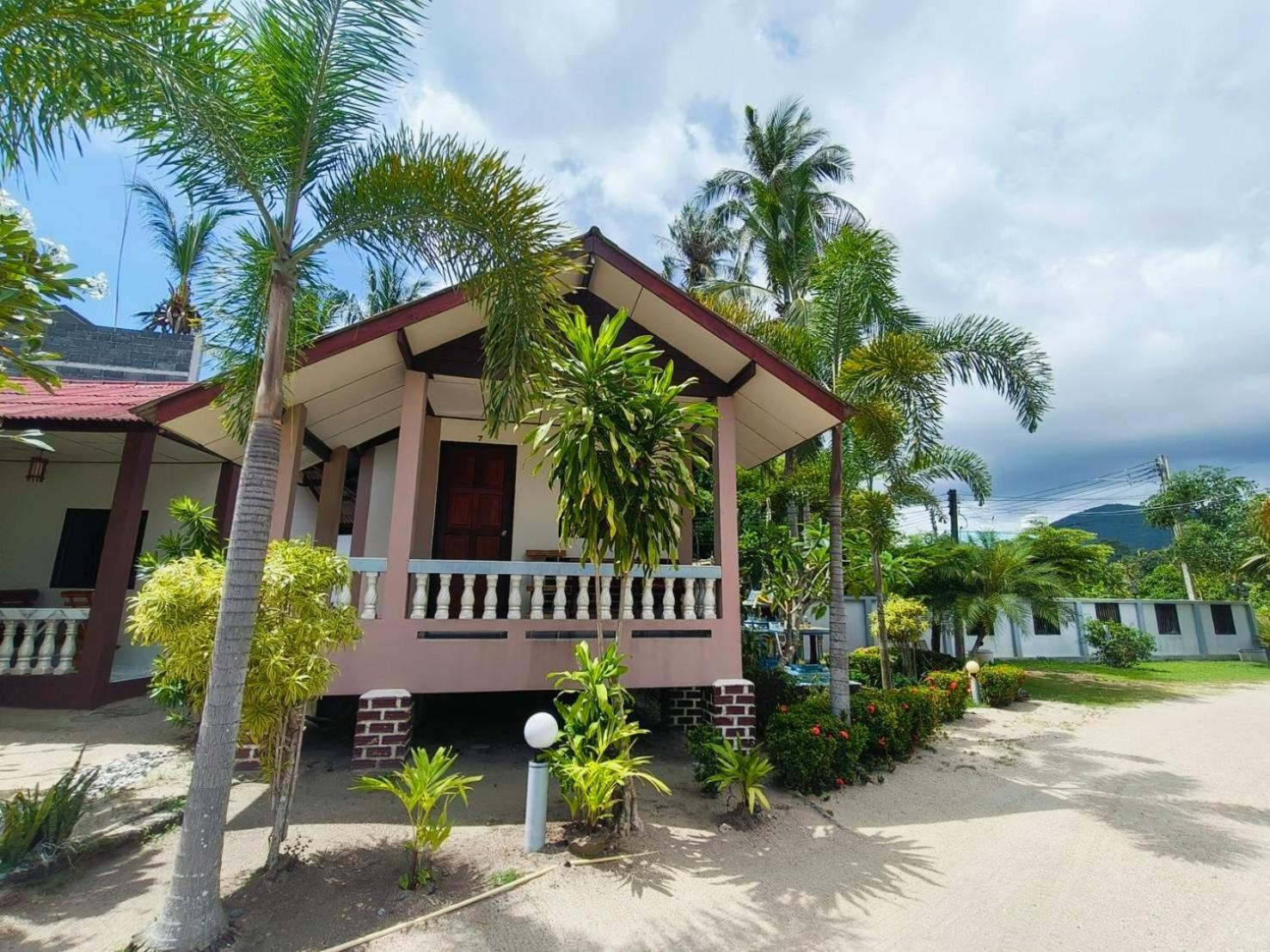 Phangan Lodge Baan Tai Ngoại thất bức ảnh